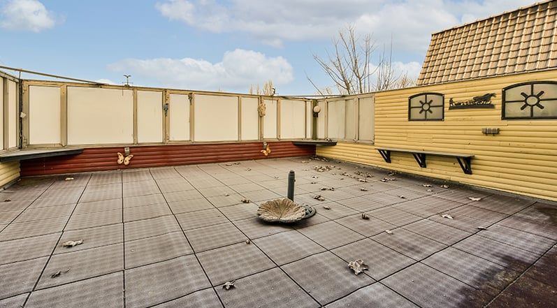 A Spacious Flat Roof