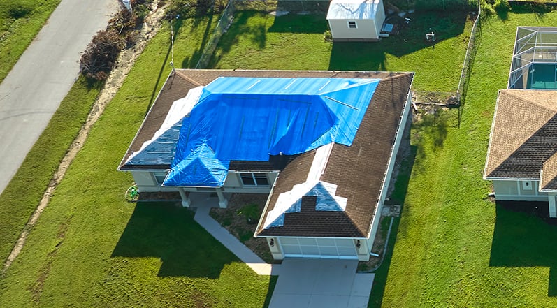 Mitigating Roof Damage With a Tarp
