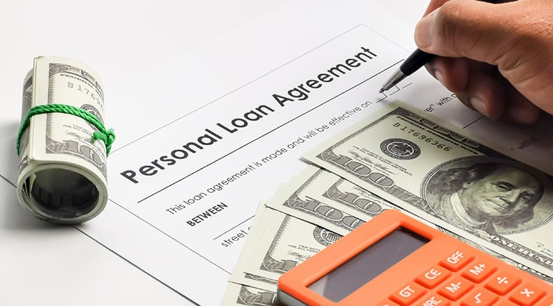 Signing For a Personal Loan