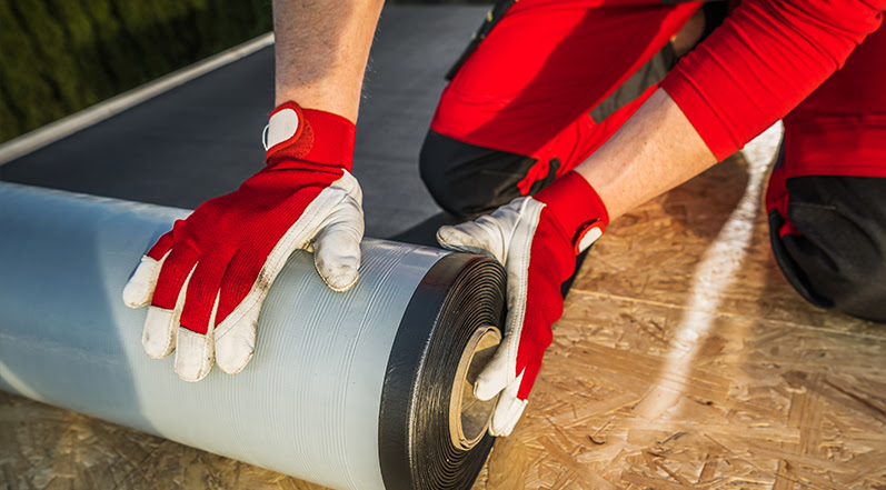 The Difference Between Felt Paper and Peel-and-Stick