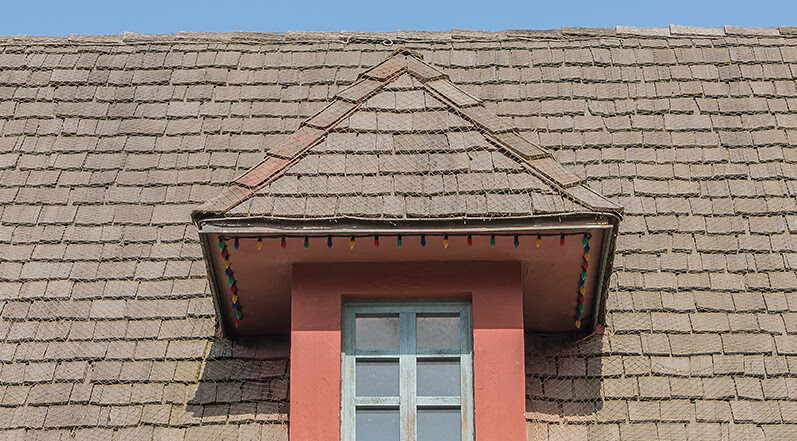 Well-Maintained Wood Shake Roofing
